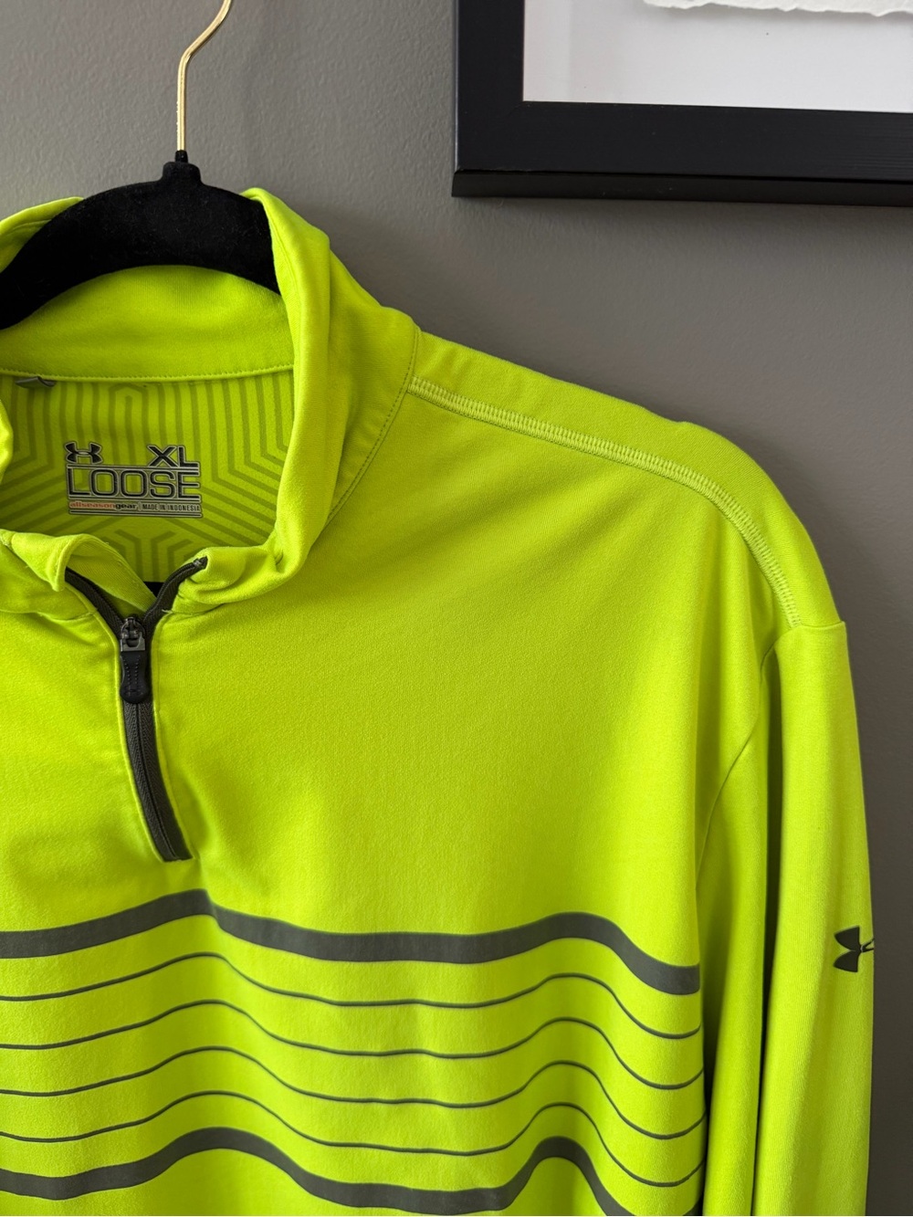Under Armour Bright Lime Green Half-Zip Training Pullover. XL